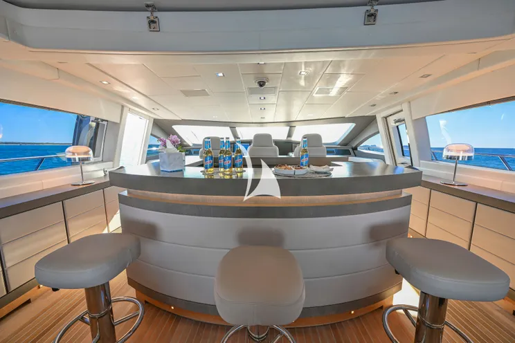 Charter Yacht TOTAL - Mangusta 108 - 4 Cabins - Nassau - Exumas - Bahamas