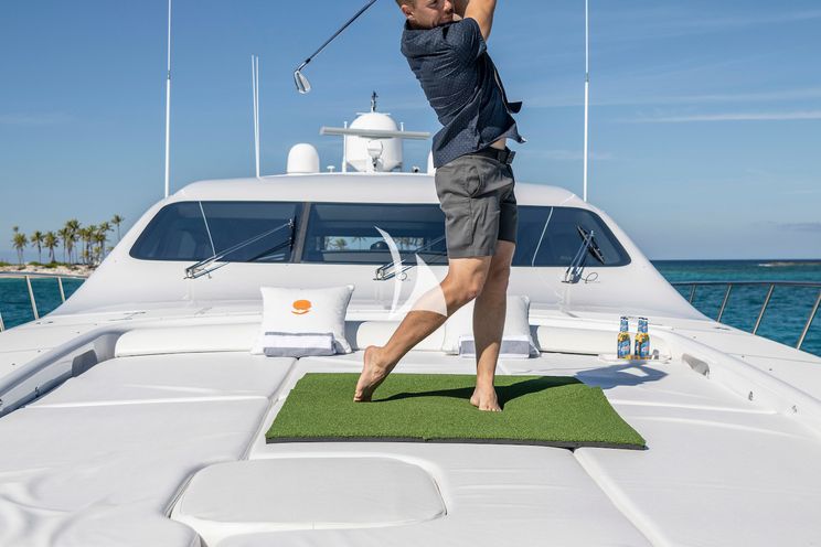 Charter Yacht TOTAL - Mangusta 108 - 4 Cabins - Nassau - Exumas - Bahamas