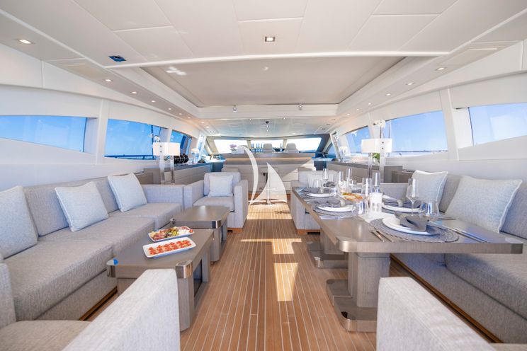 Charter Yacht TOTAL - Mangusta 108 - 4 Cabins - Nassau - Exumas - Bahamas