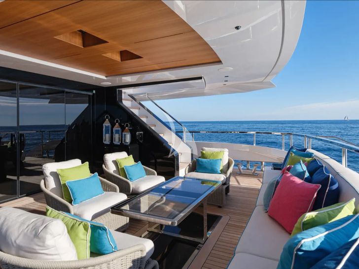 TOY Mangusta Oceano 43 - main aft deck TOY Mangusta Oceano 43 - main aft deck