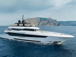 TOY - Mangusta Oceano 43 - 5 Cabins - Cannes - Monaco - St Tropez - French Riviera TOY - Mangusta Oceano 43 - 5 Cabins - Cannes - Monaco - St Tropez - French Riviera