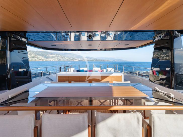 TOY Mangusta Oceano 43 - sky deck dining and bar area TOY Mangusta Oceano 43 - sky deck dining and bar area