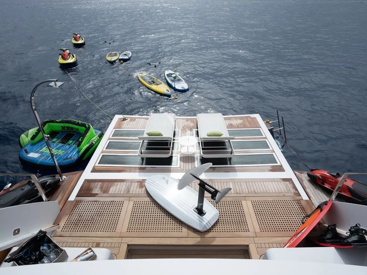 TOY Mangusta Oceano 43 - water toys TOY Mangusta Oceano 43 - water toys