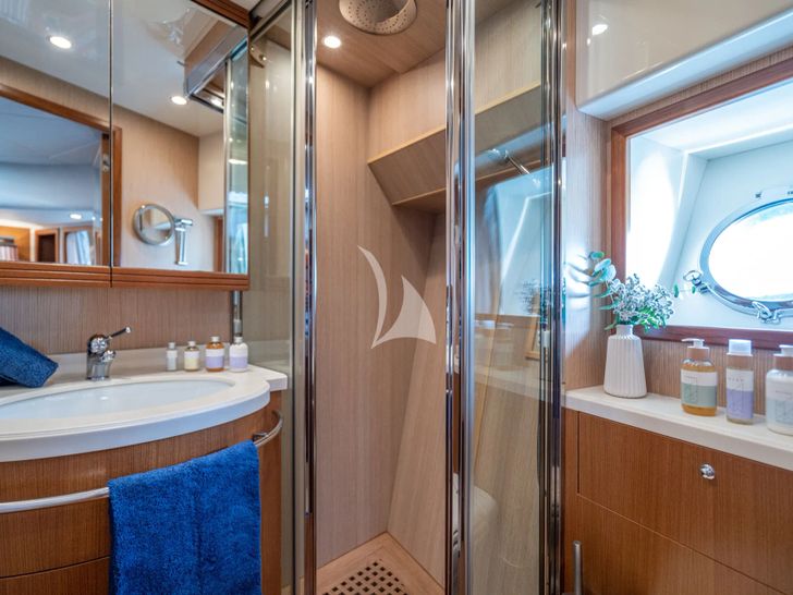 TRABUCAIRE Apreamare 66 - VIP cabin bathroom TRABUCAIRE Apreamare 66 - VIP cabin bathroom