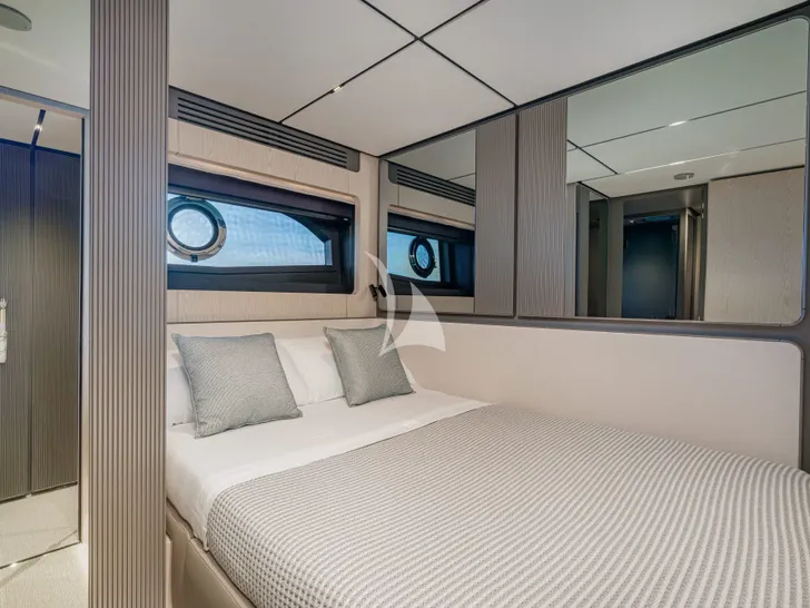 TRILOGY Ferretti Infynito 80 - VIP cabin 2 TRILOGY Ferretti Infynito 80 - VIP cabin 2