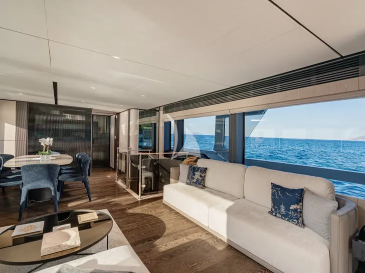 TRILOGY Ferretti Infynito 80 - main saloon lounge TRILOGY Ferretti Infynito 80 - main saloon lounge
