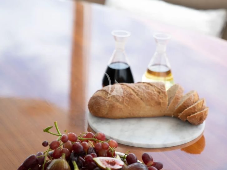 TRIPLE888EIGHT Horizon 94 - fruits and bread TRIPLE888EIGHT Horizon 94 - fruits and bread