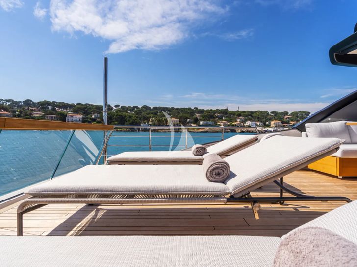 TRIPLE L Sanlorenzo SL78 - sun beds TRIPLE L Sanlorenzo SL78 - sun beds