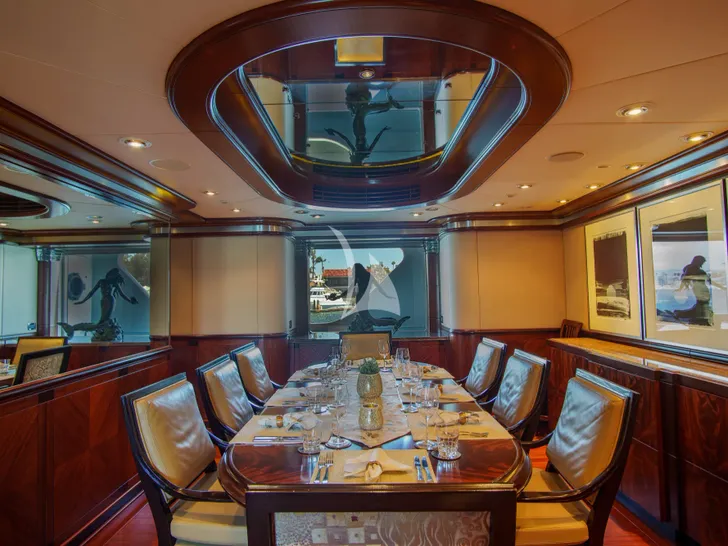 TRITON Delta Marine 49m - main dining area TRITON Delta Marine 49m - main dining area