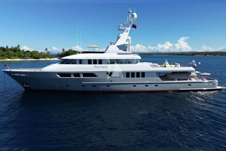 Charter Yacht TRITON - Delta Marine 49m - 4 Cabins - Barra De Navidad - Sea of Cortez - Mexico