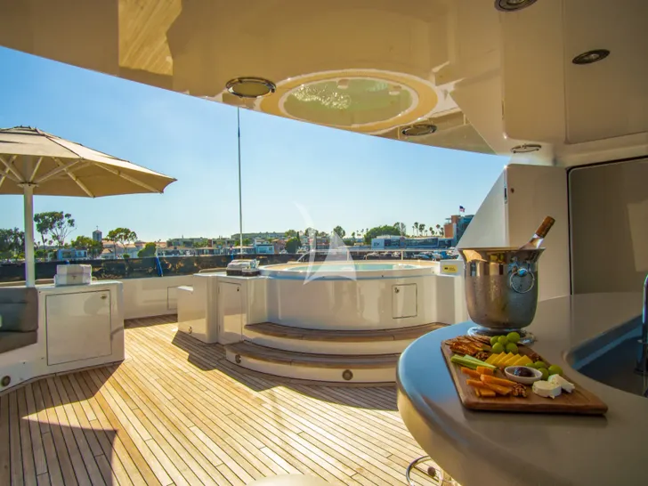 TRITON Delta Marine 49m - sundeck lounge and jacuzzi TRITON Delta Marine 49m - sundeck lounge and jacuzzi