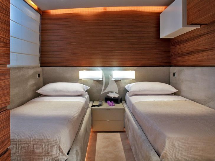 TROPICANA Admiral 30m Twin TROPICANA Admiral 30m Twin