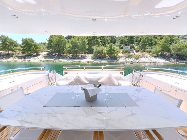 TUSCAN SUN Main Aft Deck TUSCAN SUN Main Aft Deck