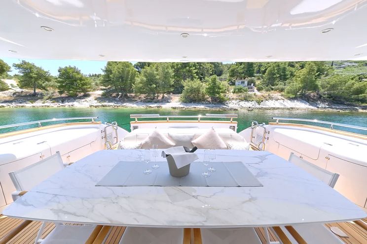 Charter Yacht TUSCAN SUN - Maiora 106 - 5 Cabins - Split - Hvar - Korcula - Dubrovnik