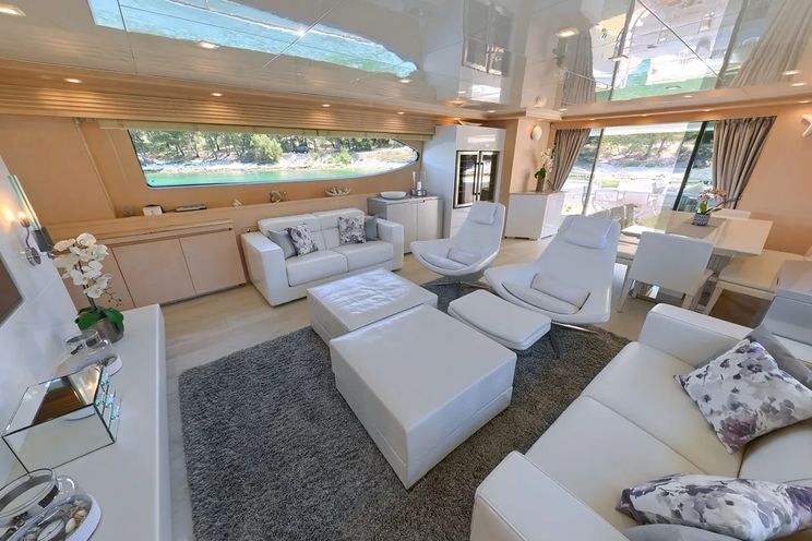Charter Yacht TUSCAN SUN - Maiora 106 - 5 Cabins - Split - Hvar - Korcula - Dubrovnik