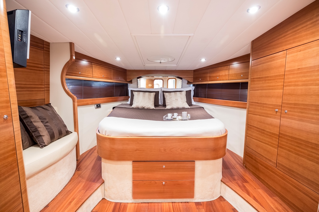 TUTTINOI Alena 52 - cabin