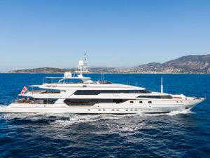 THE WELLESLEY - Oceanco 184 - 6 Cabins - Monaco - Cannes - St Tropez - Nice - Antibes - The French Riviera THE WELLESLEY - Oceanco 184 - 6 Cabins - Monaco - Cannes - St Tropez - Nice - Antibes - The French Riviera