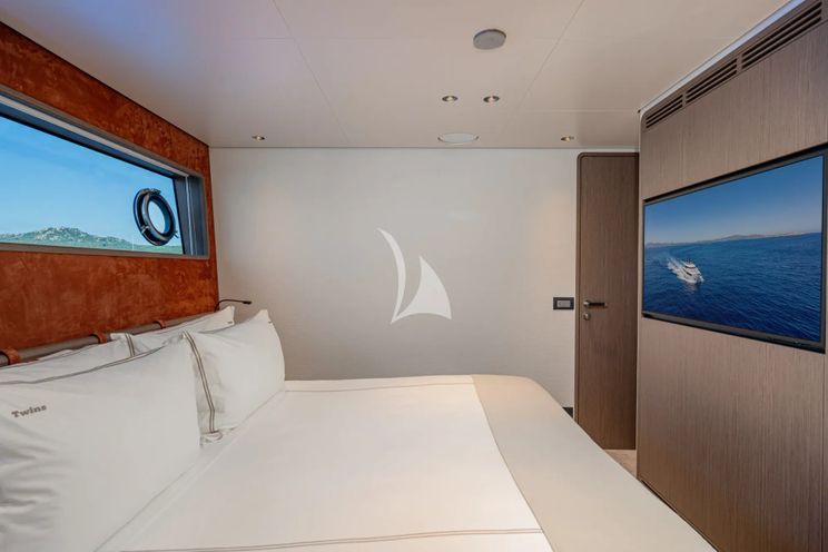 Charter Yacht TWINS - Ferretti Custom Line Navetta 30 - 5 Cabins - Naples - Capri - Positano - Amalfi Coast - Italy