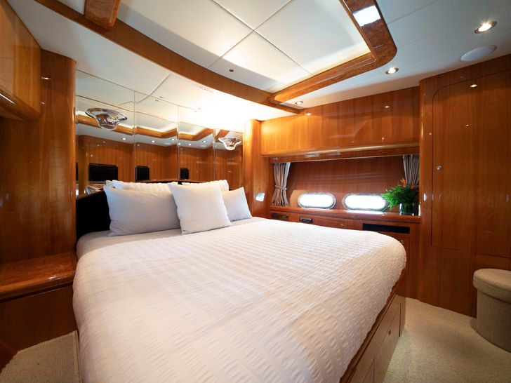 TRIPLE888EIGHT Horizon 94 - VIP cabin 1 TRIPLE888EIGHT Horizon 94 - VIP cabin 1