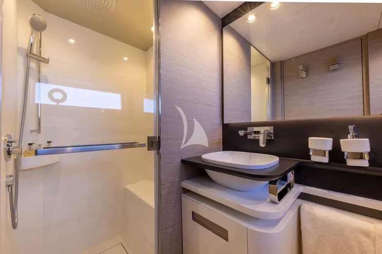 Charter Yacht UILIA - ISA Extra 93 - 5 Cabins - Monaco - Nice - Antibes - Cannes - St Tropez - French Riviera