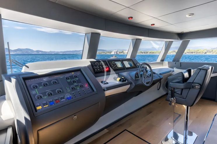 Charter Yacht UILIA - ISA Extra 93 - 5 Cabins - Monaco - Nice - Antibes - Cannes - St Tropez - French Riviera