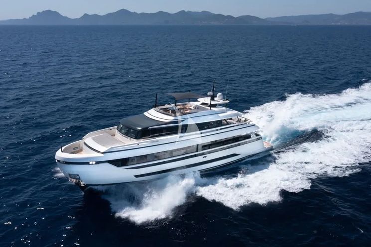 Charter Yacht UILIA - ISA Extra 93 - 5 Cabins - Monaco - Nice - Antibes - Cannes - St Tropez - French Riviera