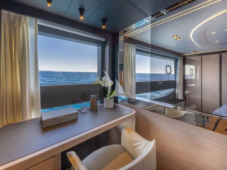 UILIA ISA Extra 93 - master cabin work space UILIA ISA Extra 93 - master cabin work space