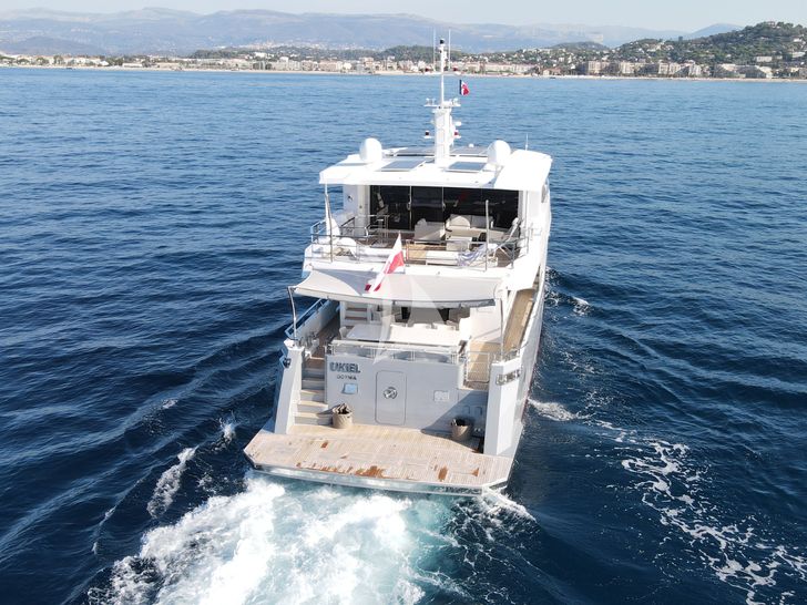UKIEL Aegean Explorer M26 - cruising stern view UKIEL Aegean Explorer M26 - cruising stern view