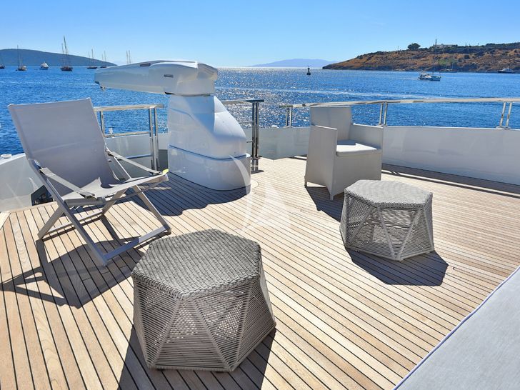 UKIEL Aegean Explorer M26 - foredeck UKIEL Aegean Explorer M26 - foredeck