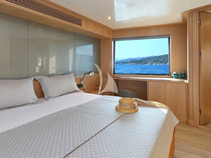 UKIEL Aegean Explorer M26 - guest cabin 1 bed UKIEL Aegean Explorer M26 - guest cabin 1 bed