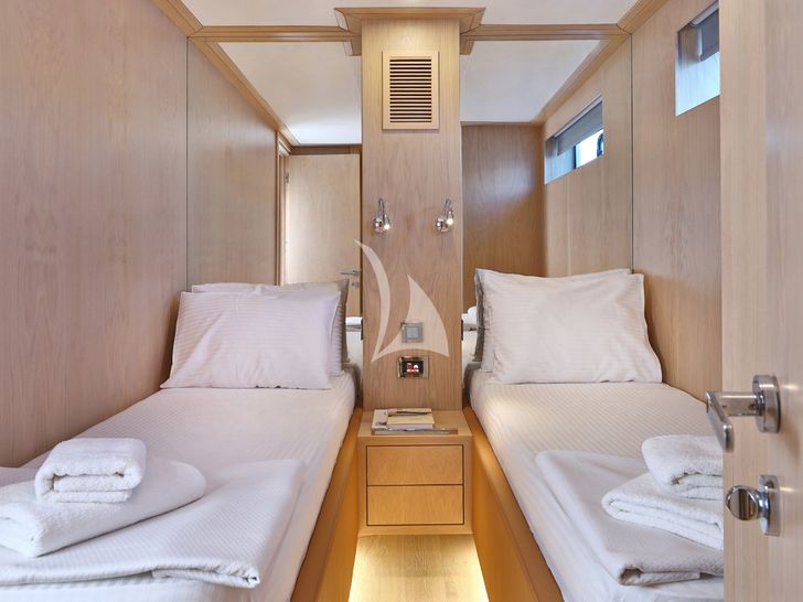 UKIEL Aegean Explorer M26 - twin cabin 1 UKIEL Aegean Explorer M26 - twin cabin 1