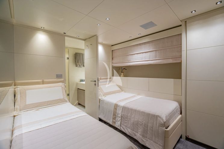 Charter Yacht UNICKA - Sanlorenzo SD92 - 5 Cabins - Naples - Capri - Positano - Amalfi Coast - Italy