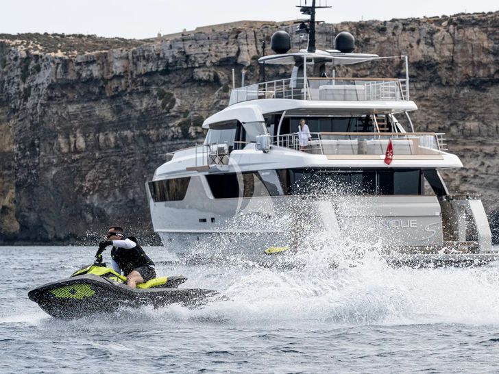 UNIQUE S Sanlorenzo SD118 - jet ski UNIQUE S Sanlorenzo SD118 - jet ski