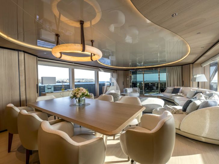 UNIQUE S Sanlorenzo SD118 - main dining area UNIQUE S Sanlorenzo SD118 - main dining area