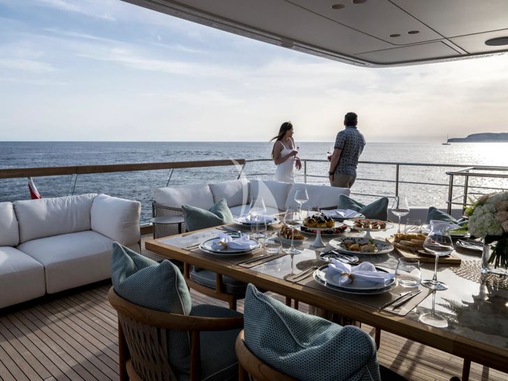 UNIQUE S Sanlorenzo SD118 - sky deck aft dining area UNIQUE S Sanlorenzo SD118 - sky deck aft dining area