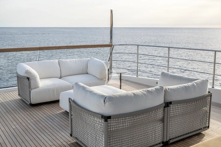 Charter Yacht UNIQUE S - Sanlorenzo SD118 - 5 Cabins - Antibes - Cannes - Nice - St. Tropez - French Riviera