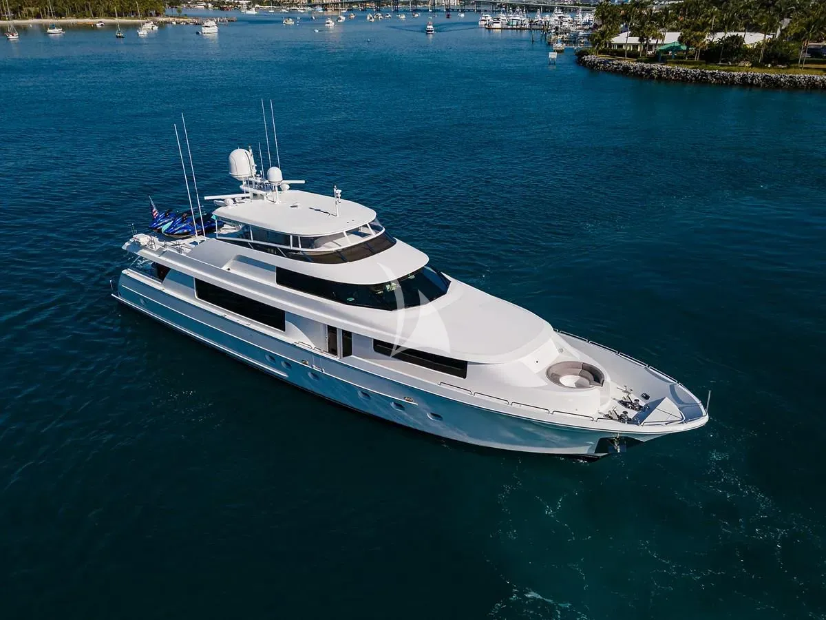 UNWINED - Westport 112 - 4 Cabins - Nassau - Exumas - Bahamas - Newport