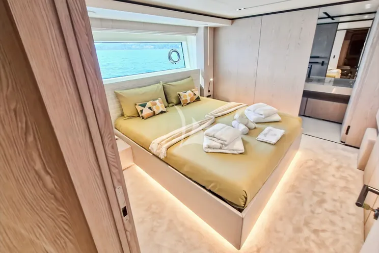 Charter Yacht UPSTREAM - Ferretti Custom Line Navetta 33 - 5 Cabins - Cogolin - Cannes - Nice - Antibes - St Tropez - Monaco - French Riviera