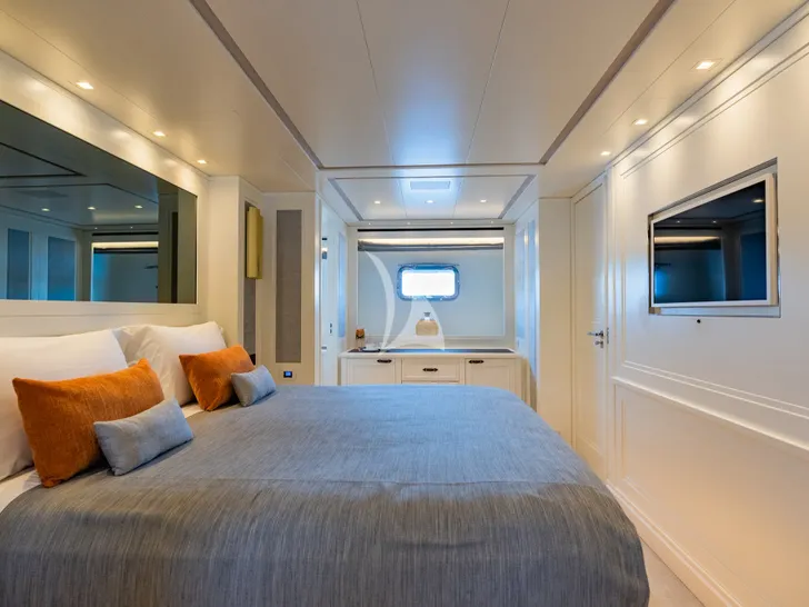 VALENTINA II Sanlorenzo SD90 - VIP cabin VALENTINA II Sanlorenzo SD90 - VIP cabin