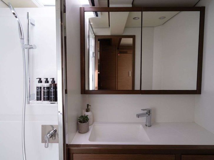 VALIUM Lagoon 62 Ensuite VALIUM Lagoon 62 Ensuite