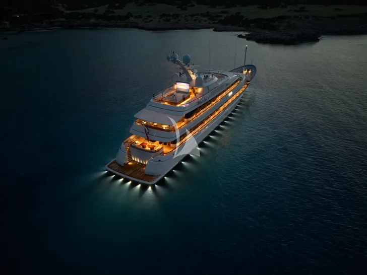 VASSA Feadship 68m - at night VASSA Feadship 68m - at night