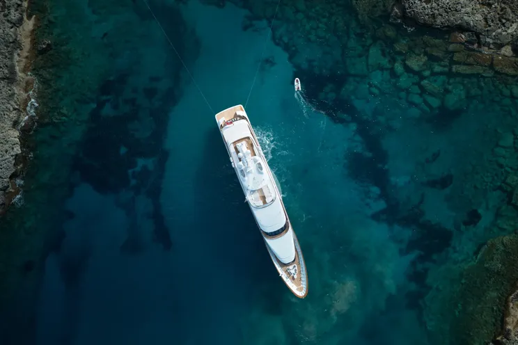 Charter Yacht VASSA - Feadship 68m - 6 Cabins - Nassau - Exumas - Bahamas