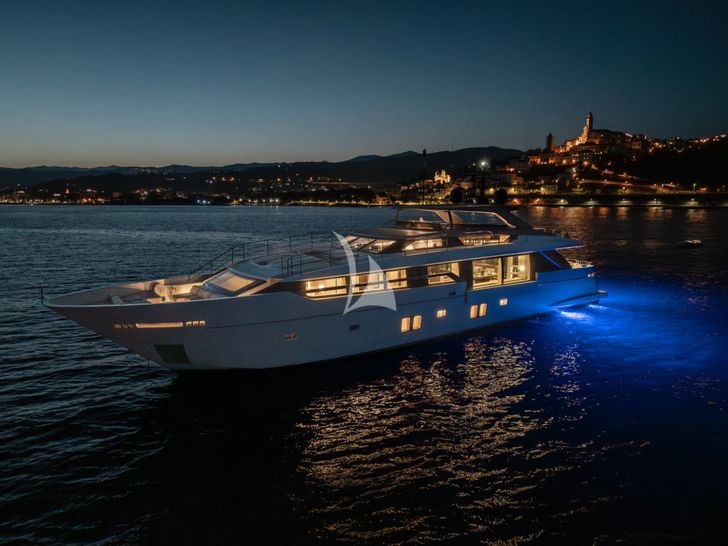 VAUBAN Sanlorenzo SL120 Asymmetric - at night VAUBAN Sanlorenzo SL120 Asymmetric - at night