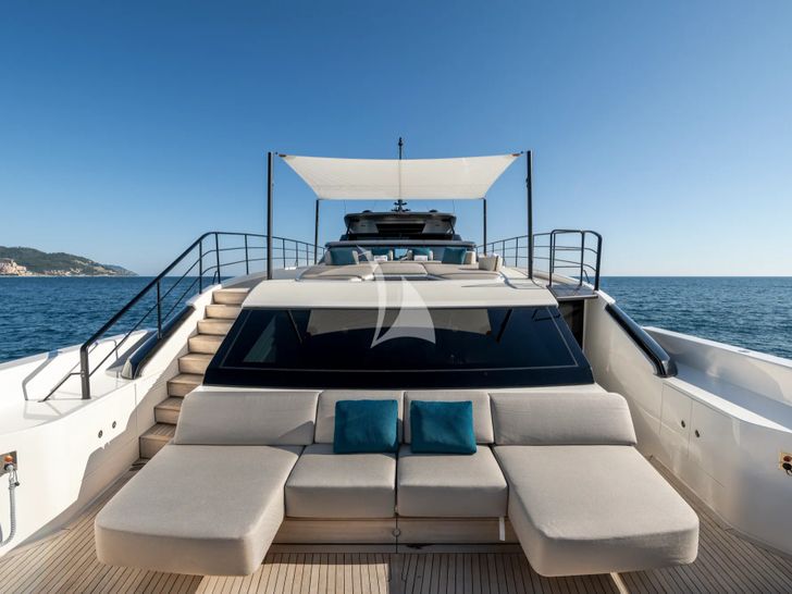 VAUBAN Sanlorenzo SL120 Asymmetric - foredeck VAUBAN Sanlorenzo SL120 Asymmetric - foredeck