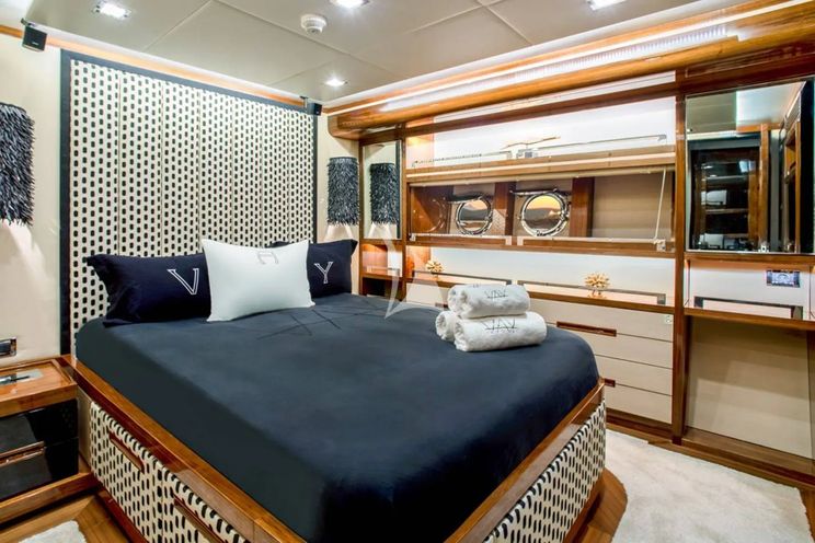 Charter Yacht VAY - Su Marine 40m - 5 Cabins - Athens - Mykonos - Paros - Cyclades - Greece