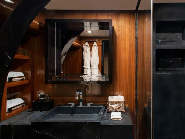 VAY Su Marine 40m - master cabin bathroom VAY Su Marine 40m - master cabin bathroom