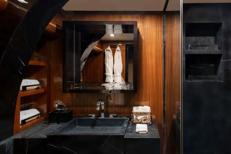 Charter Yacht VAY - Su Marine 40m - 5 Cabins - Athens - Mykonos - Paros - Cyclades - Greece