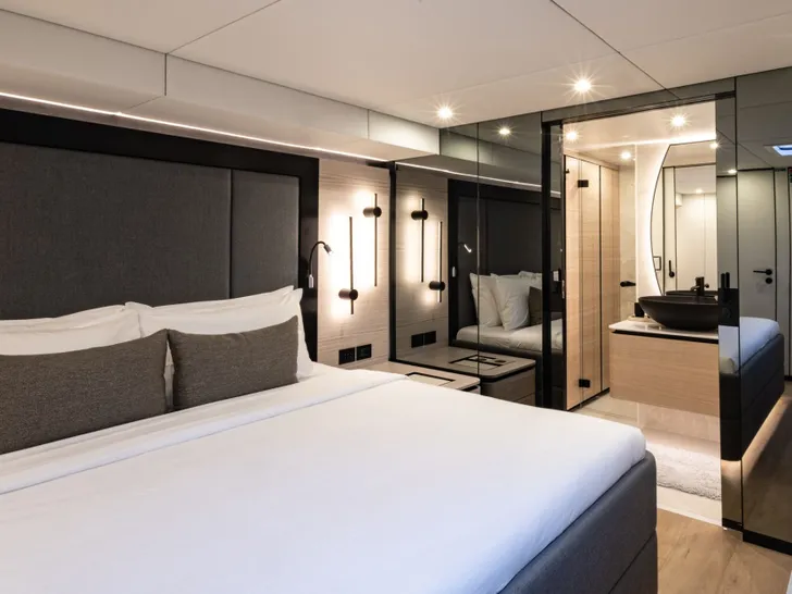 VELA Sunreef 70 Eco - VIP cabin 1 VELA Sunreef 70 Eco - VIP cabin 1
