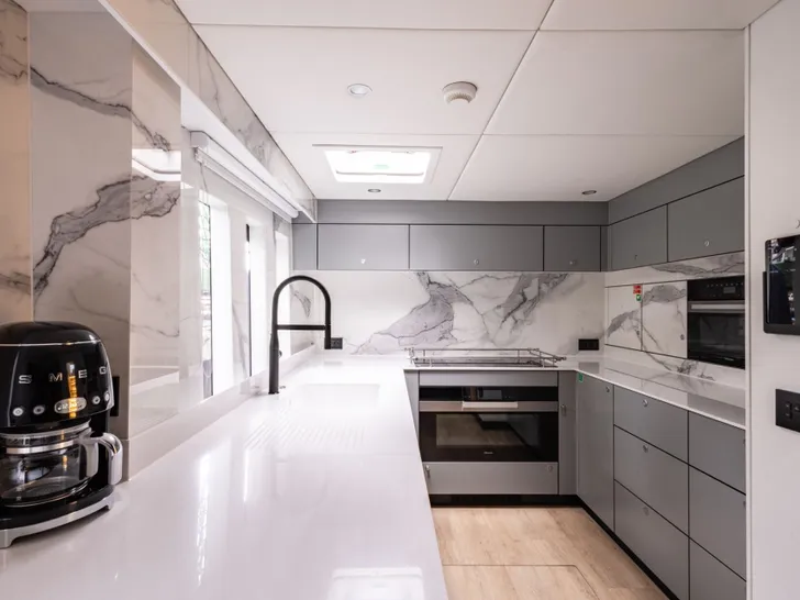 VELA Sunreef 70 Eco - galley VELA Sunreef 70 Eco - galley