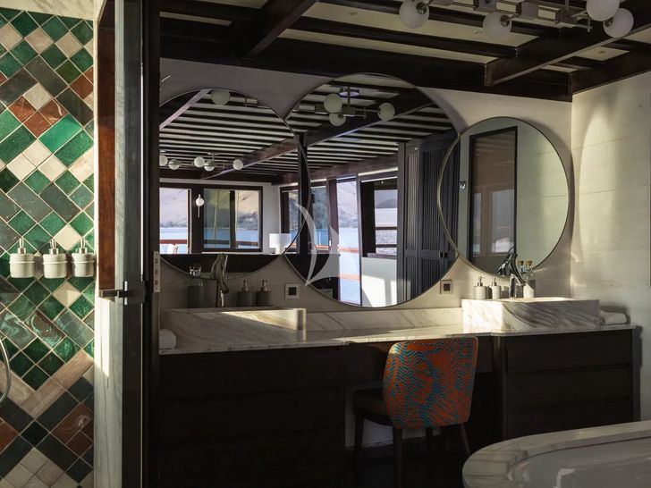 VELA Phinisi 50m - master cabin 1 vanity area VELA Phinisi 50m - master cabin 1 vanity area